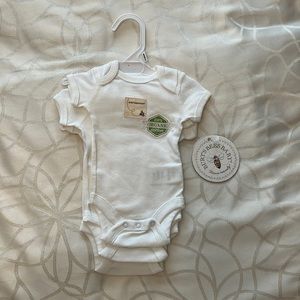 NWT Burt’s Bees Organic Preemie Short Sleeve Bodysuit Onesies 3-Pack